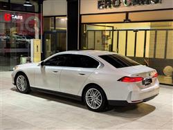 بي ام دبليو الفئة 5